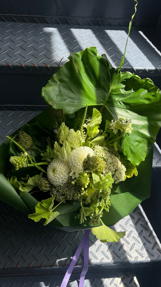 【新品未使用】Blooming Bouquet オリバーガル 40.6✕40.6 green flower bouquet – ai flower official store