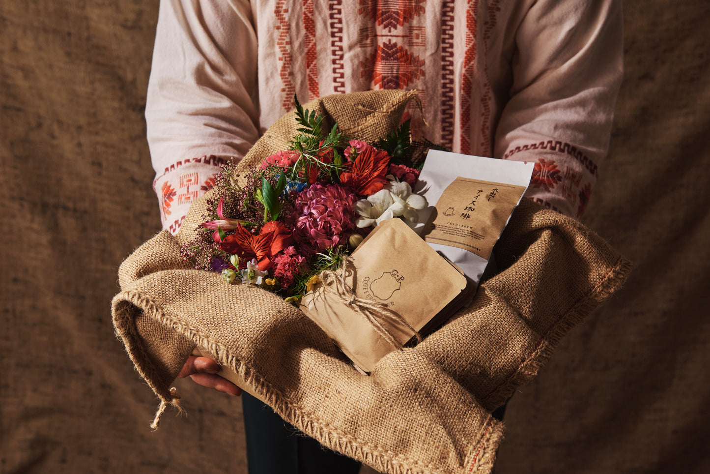 Coffee & Flower Gift Box Mother's Day Edition - ai × G☆P COFFEE 